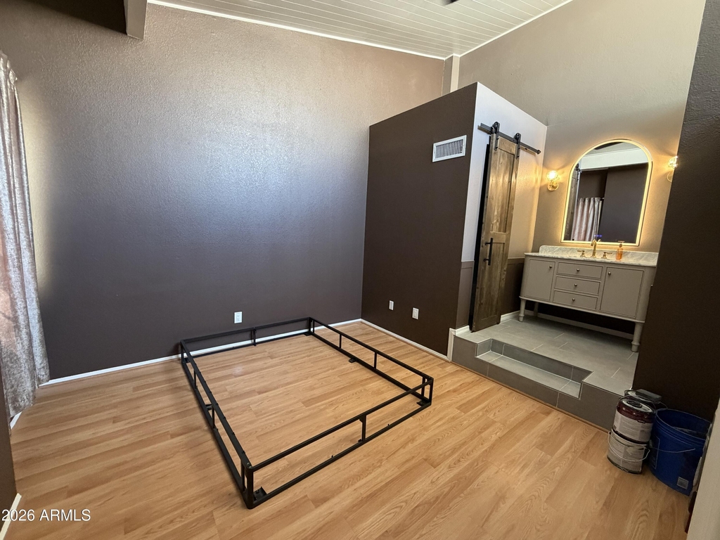 625 S Westwood -- - Photo 10