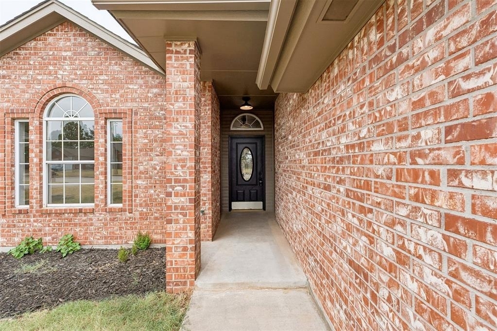 11933 Nw 7th Street - Photo 1
