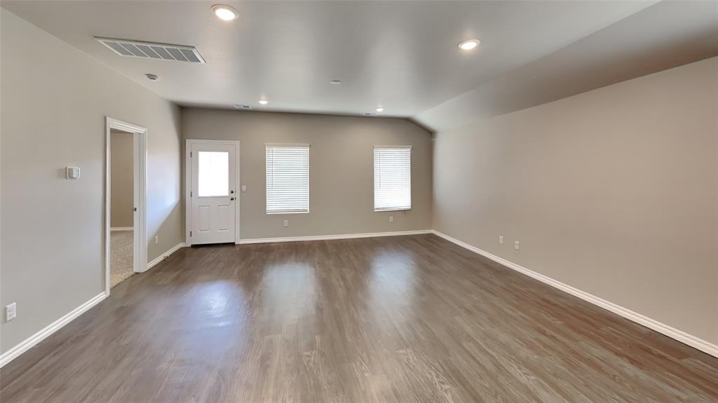 2740 Dennis Drive - Photo 2