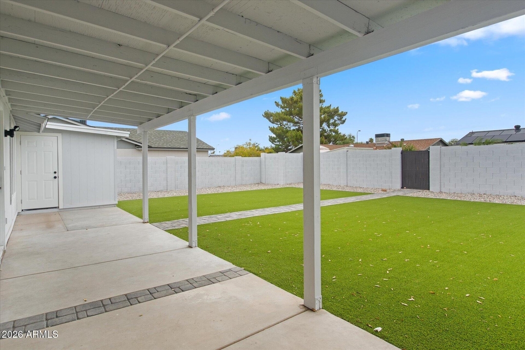 1604 W Colt Road - Photo 27
