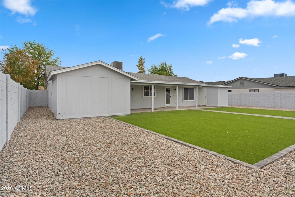 1604 W Colt Road - Photo 30