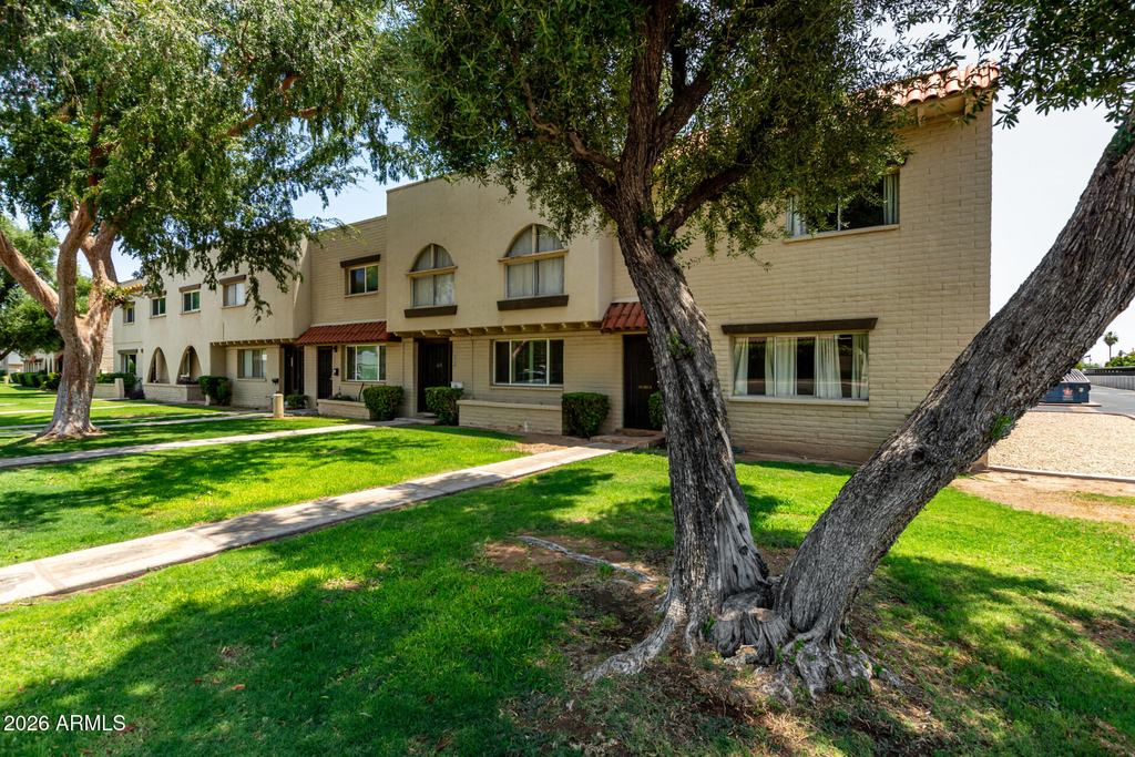6825 E Osborn Road - Photo 3