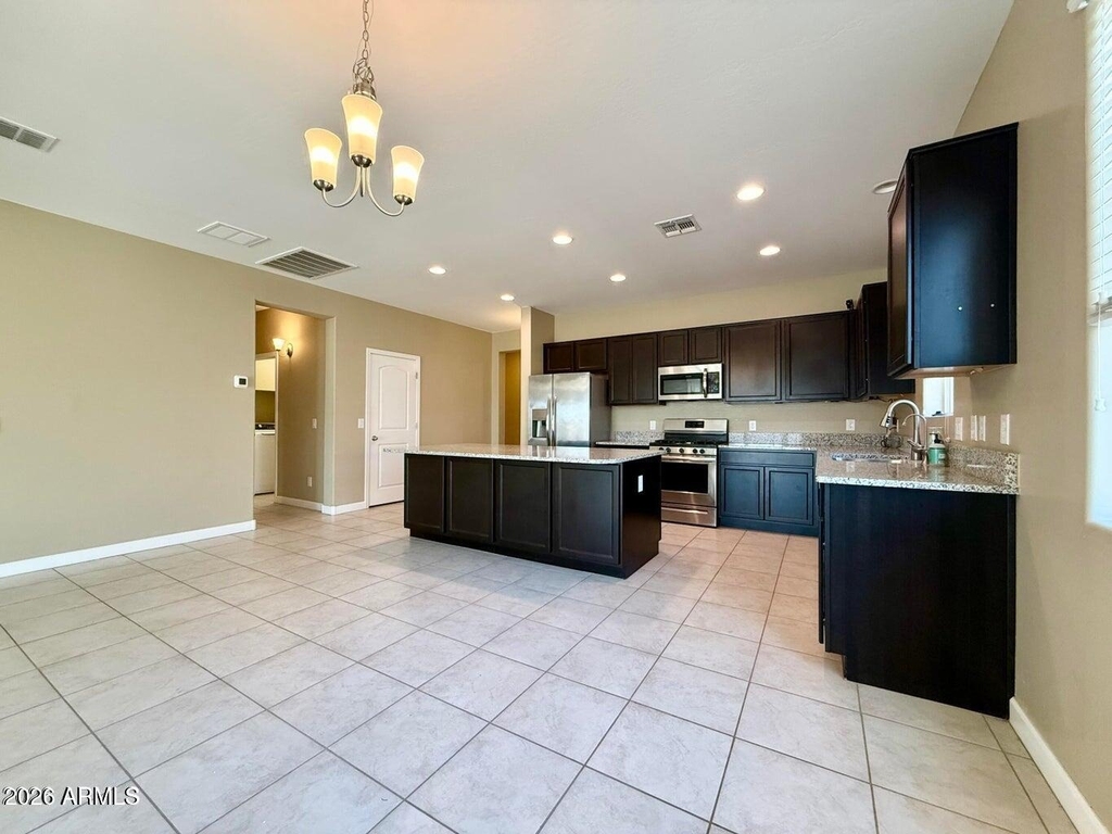 40865 W Hensley Way - Photo 8