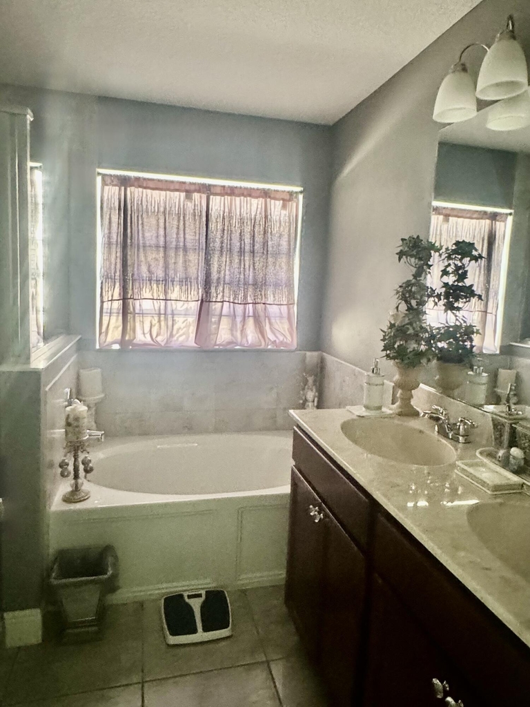 9621 Rainwood Court - Photo 11