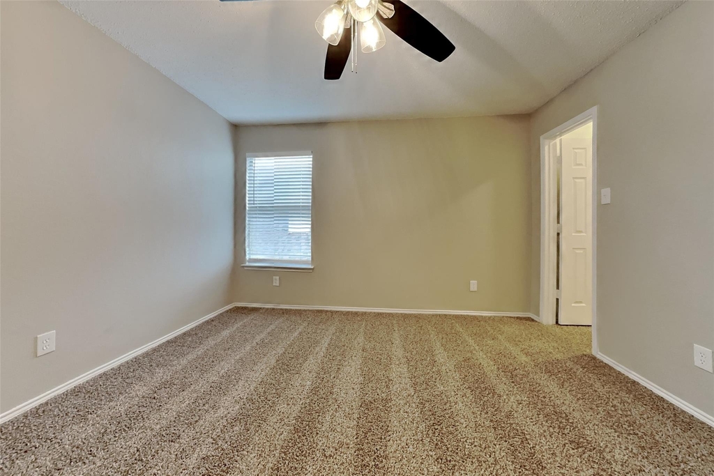 617 Crystal Brook Drive - Photo 17