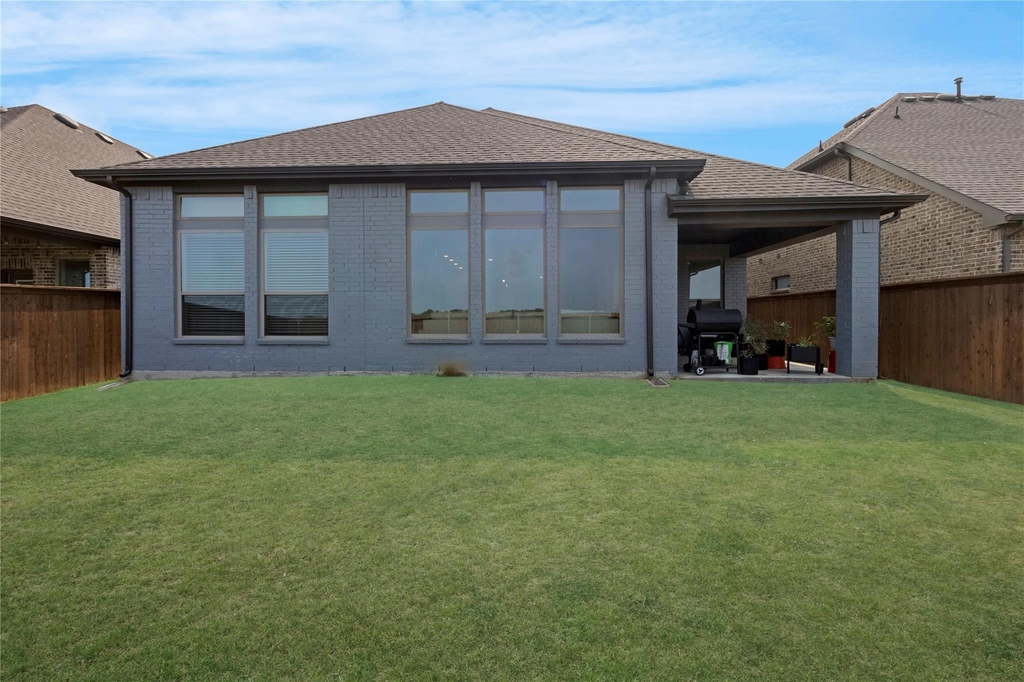 1033 Parkfield Road - Photo 32