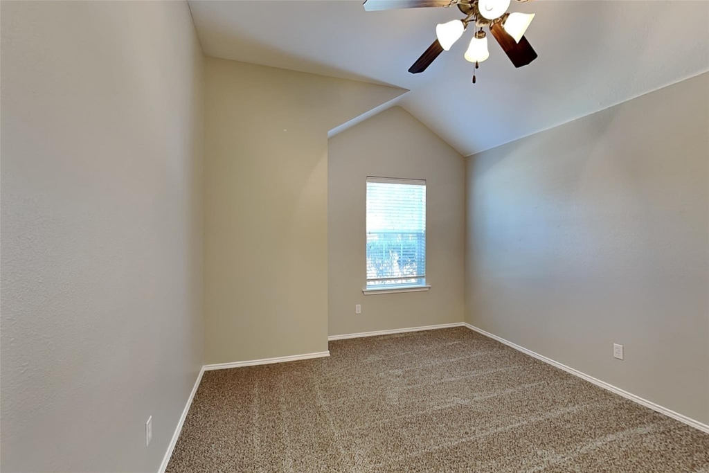 300 Lottie Lane - Photo 11