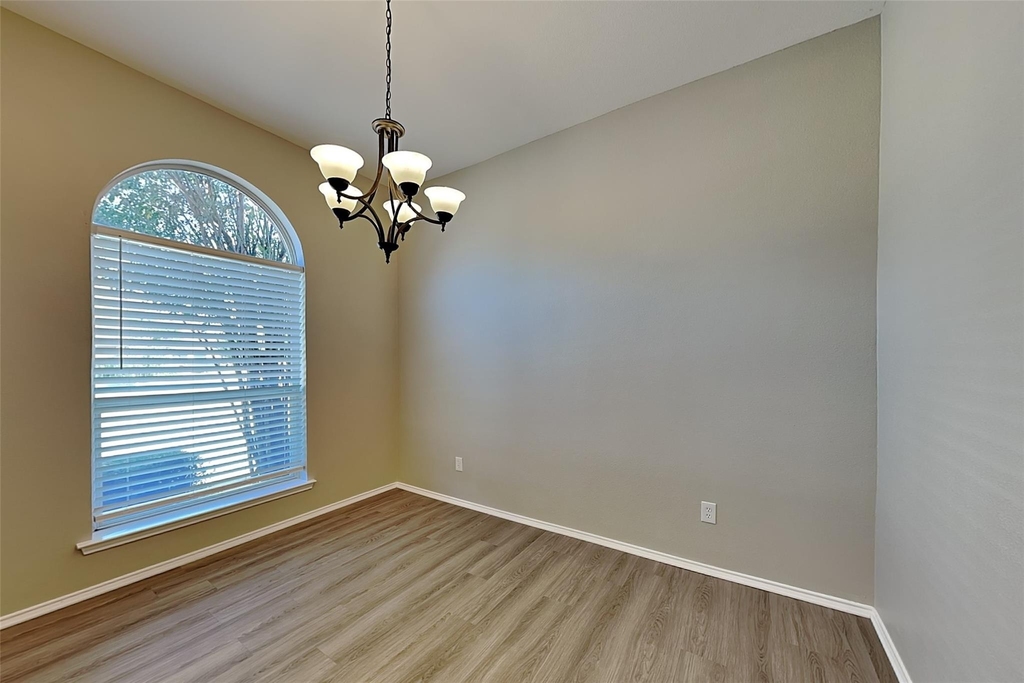 300 Lottie Lane - Photo 4