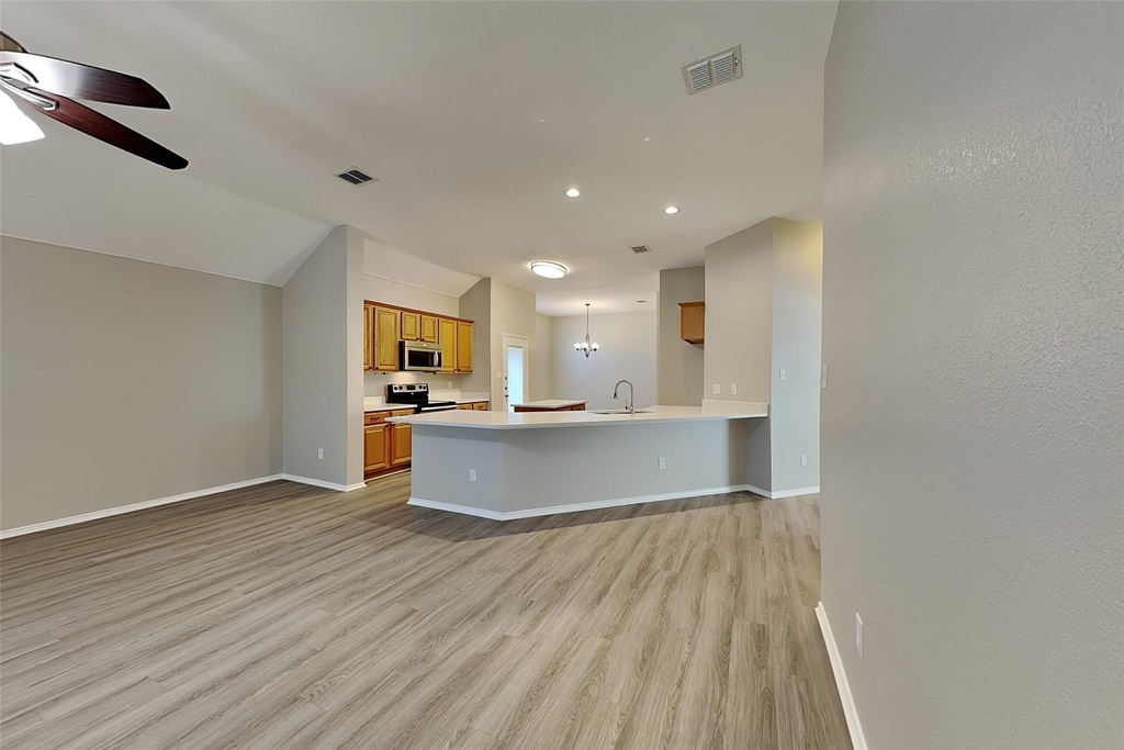 300 Lottie Lane - Photo 1