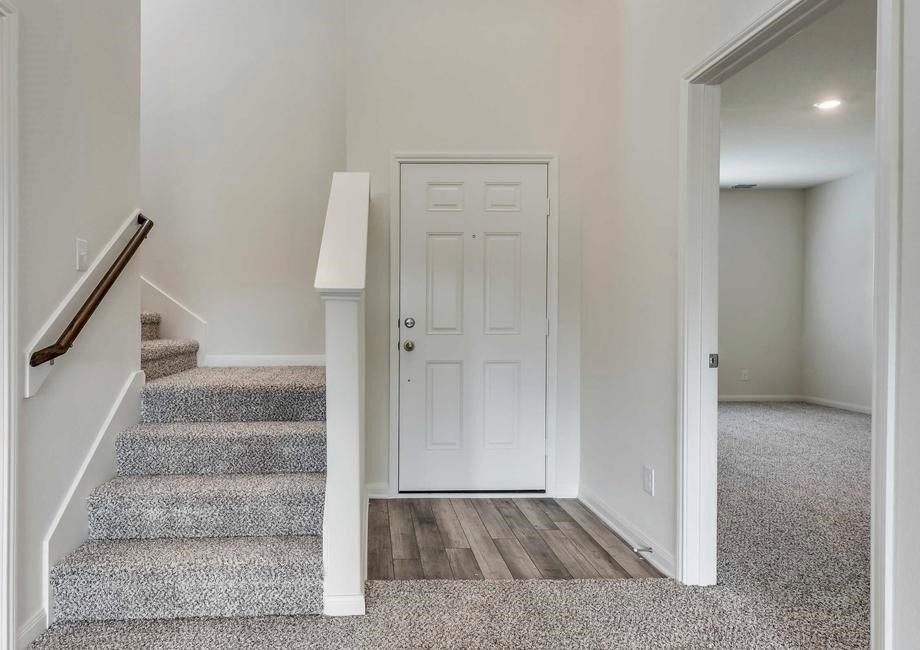734 Saratoga Drive - Photo 2