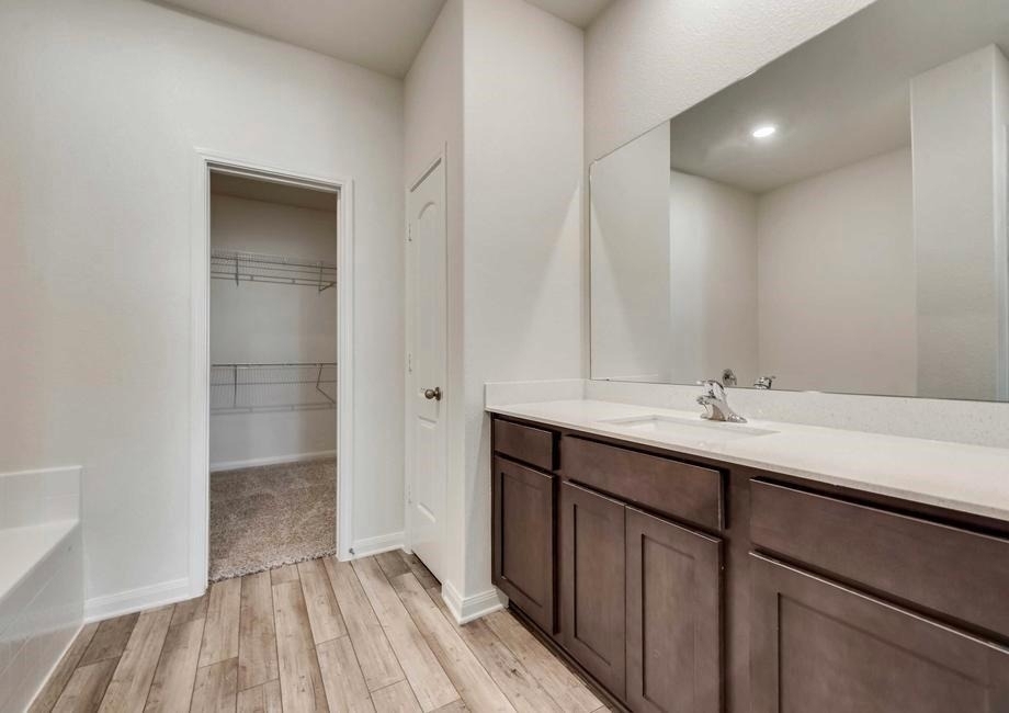 734 Saratoga Drive - Photo 9