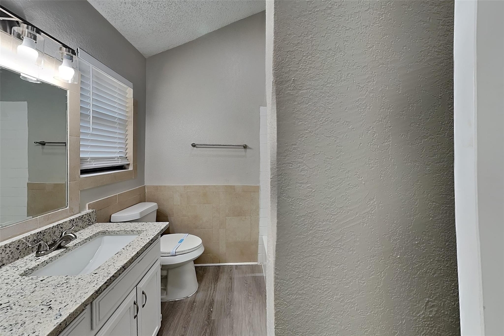 1916 Sharon Drive - Photo 15
