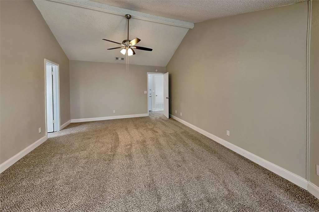1916 Sharon Drive - Photo 8