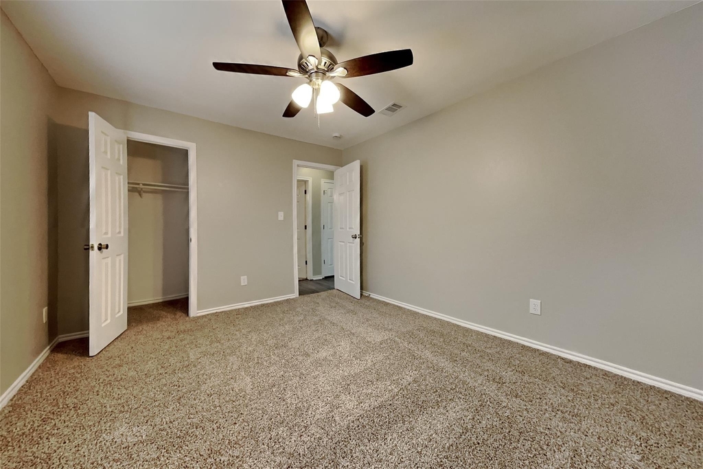 2128 Turf Club Drive - Photo 10