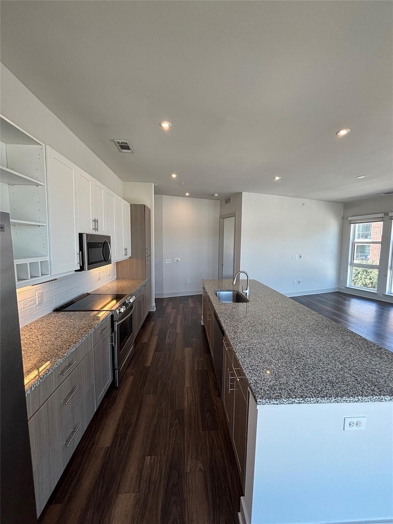 6303 Frisco Square Boulevard - Photo 4