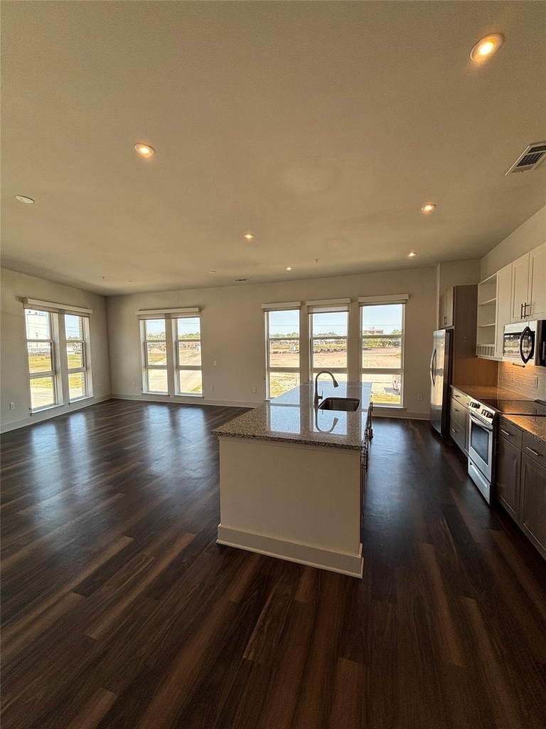 6303 Frisco Square Boulevard - Photo 2
