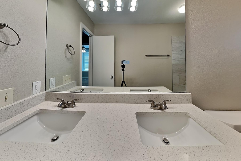 2613 Forestview Drive - Photo 14