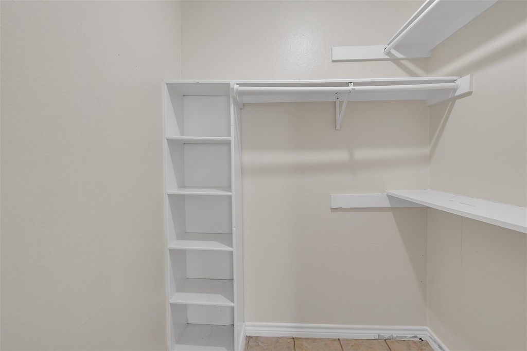919 Southmoor Drive - Photo 12