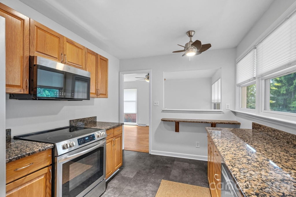 4231 Mantle Court - Photo 6