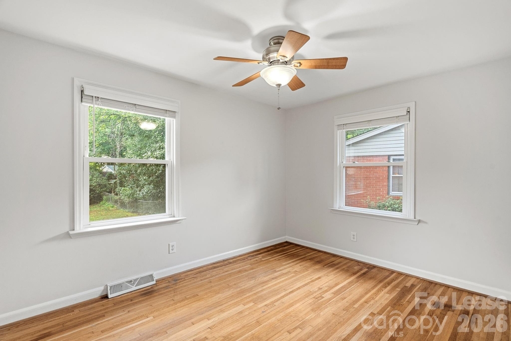 4231 Mantle Court - Photo 7