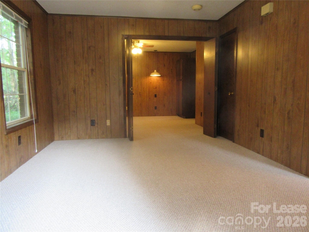 1306 Lomax Avenue - Photo 5