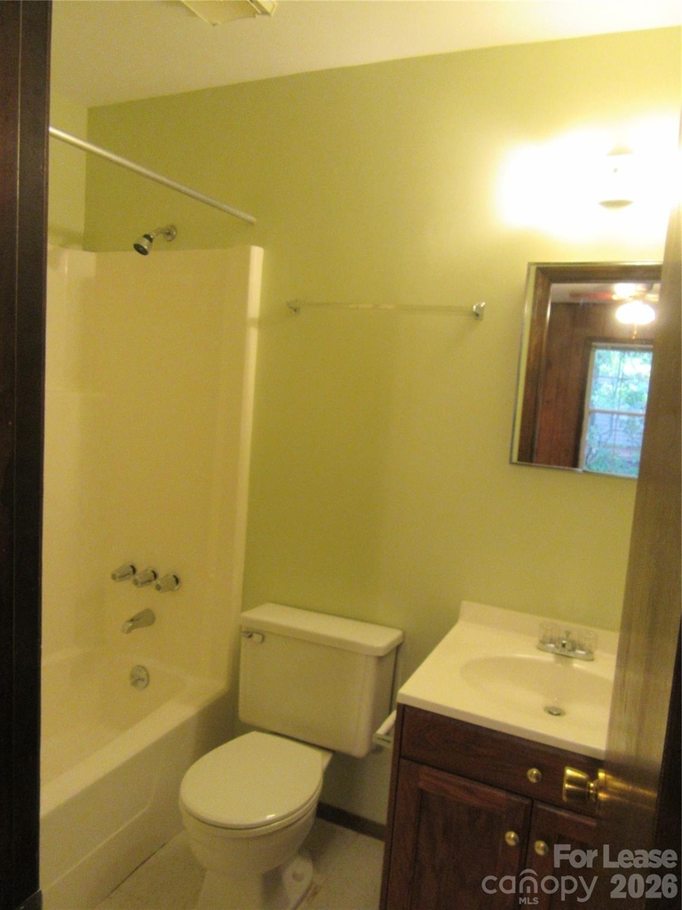 1306 Lomax Avenue - Photo 4