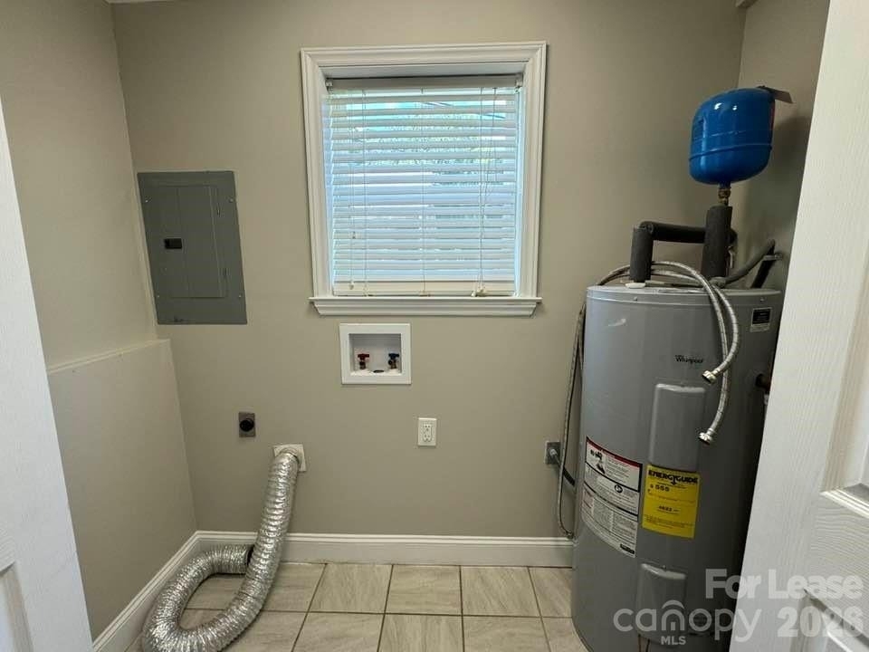 2401 Roslyn Avenue - Photo 14