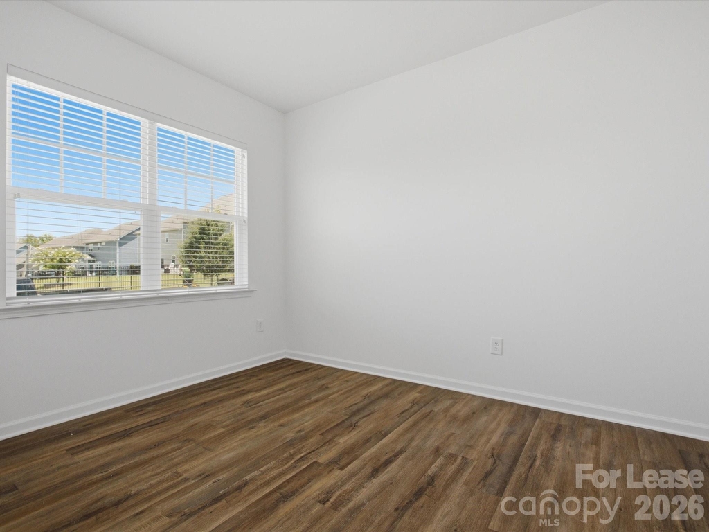 1012 Whipcord Drive - Photo 3