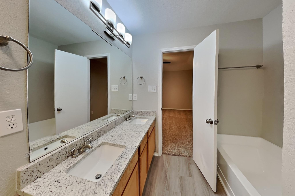 520 Hollyberry Drive - Photo 8