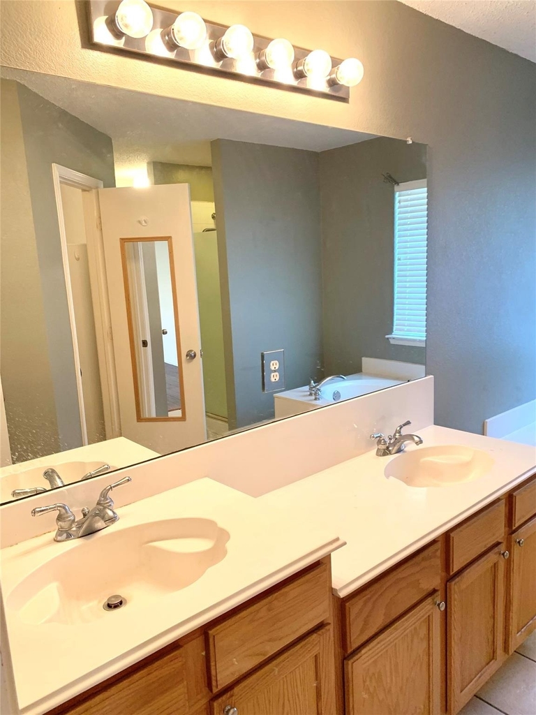 5512 Vineyard Lane - Photo 9