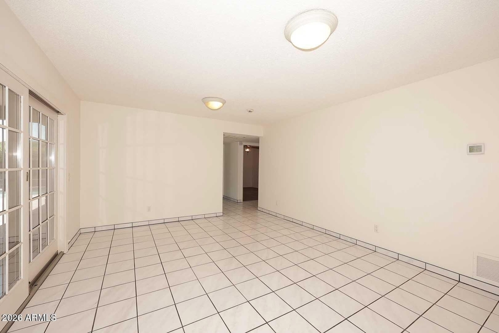 8311 E Via De Sereno -- - Photo 9