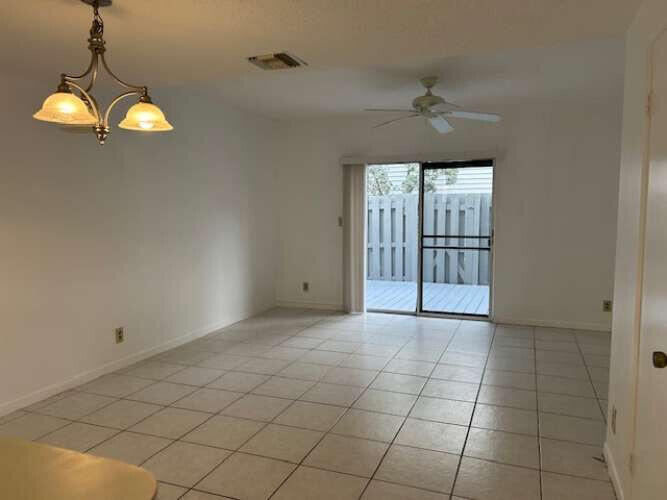 1937 Ne 15th Avenue - Photo 0
