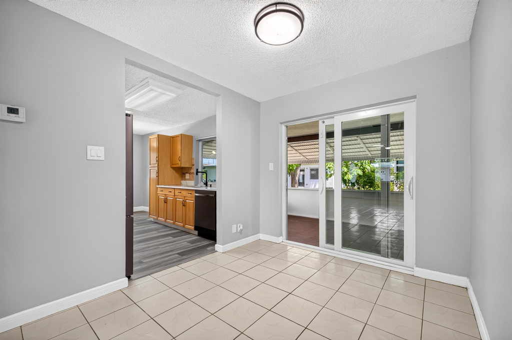 1150 Nw 72nd Terrace - Photo 10