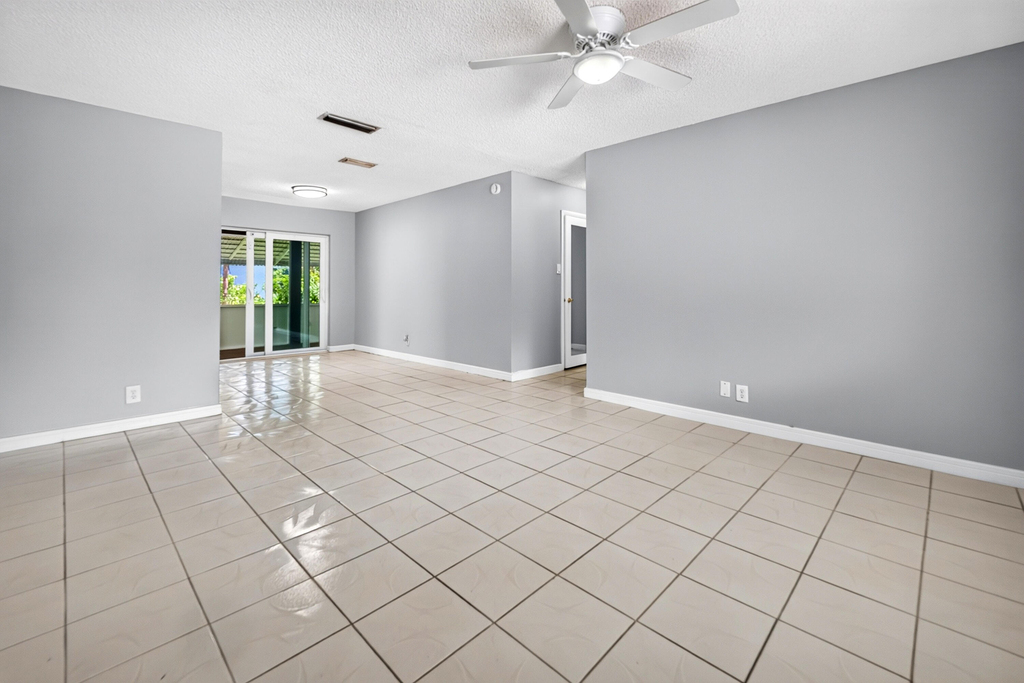 1150 Nw 72nd Terrace - Photo 8
