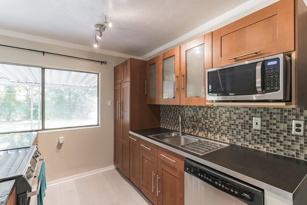 3117 San Diego Drive - Photo 9