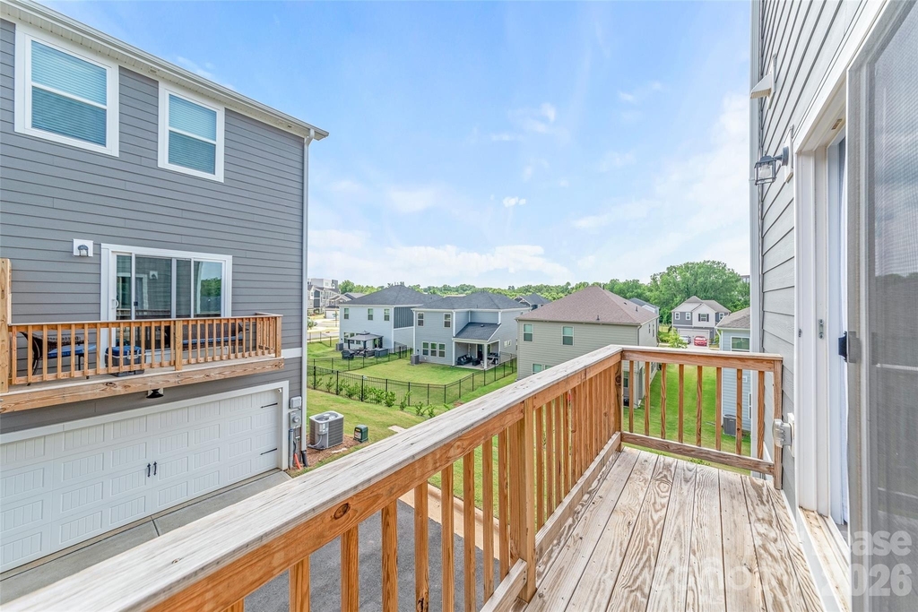 7136 Bryce Avenue - Photo 28