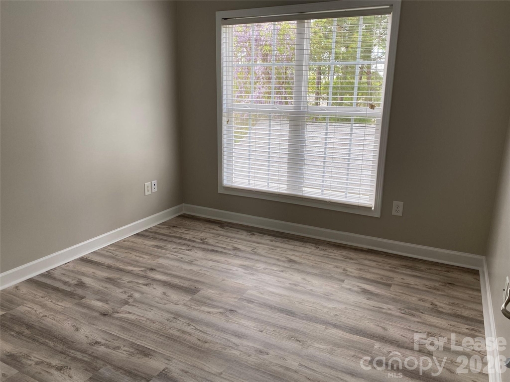 9737 Longstone Lane - Photo 15