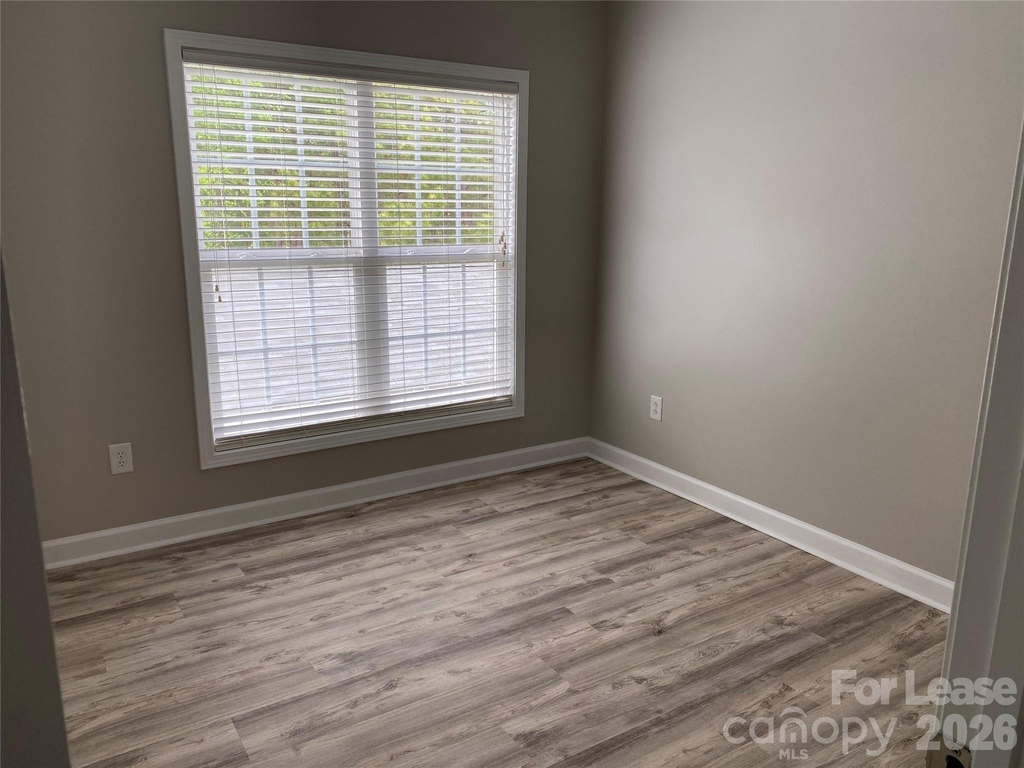 9737 Longstone Lane - Photo 16