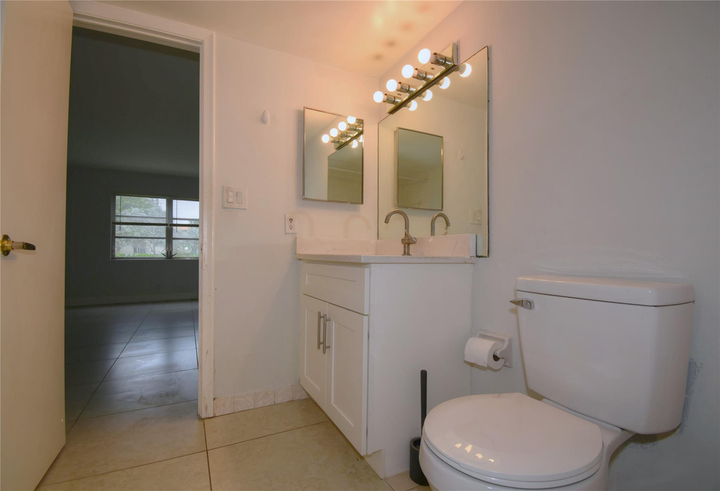 9 Ne 19th Court - Photo 15