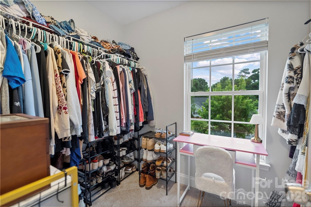 415 Courtland Court - Photo 13