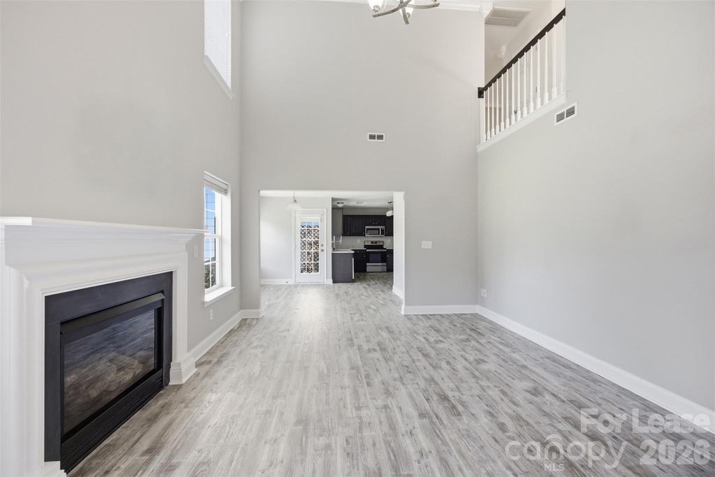 415 Courtland Court - Photo 7