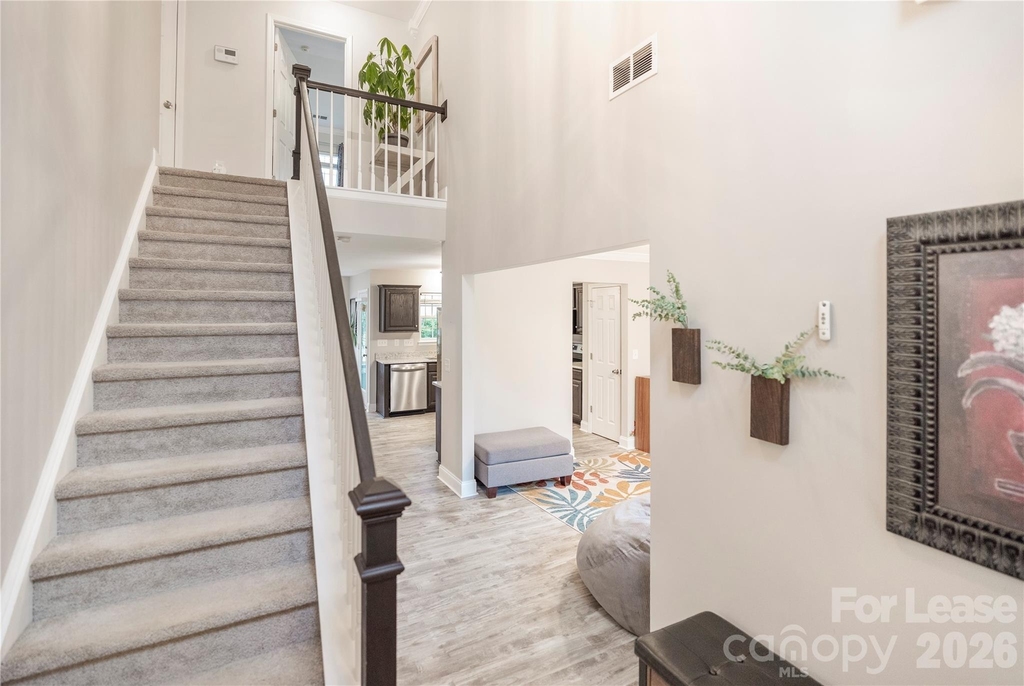 415 Courtland Court - Photo 1