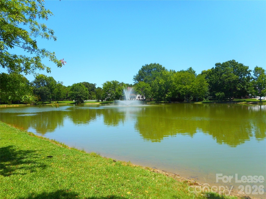 1018 Fountainbrook Drive - Photo 27