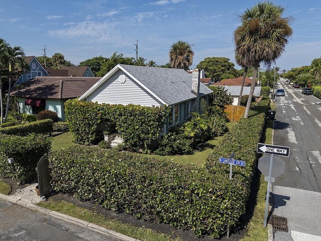 629 N Lakeside Drive - Photo 18
