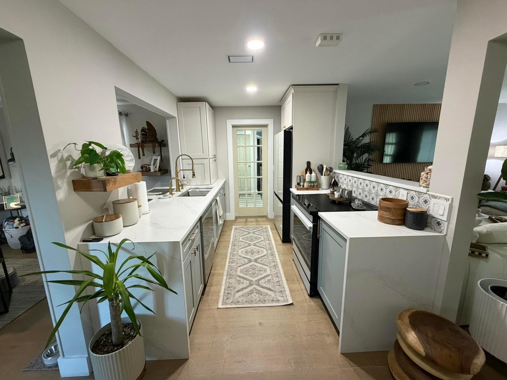 351 Mars Avenue - Photo 4
