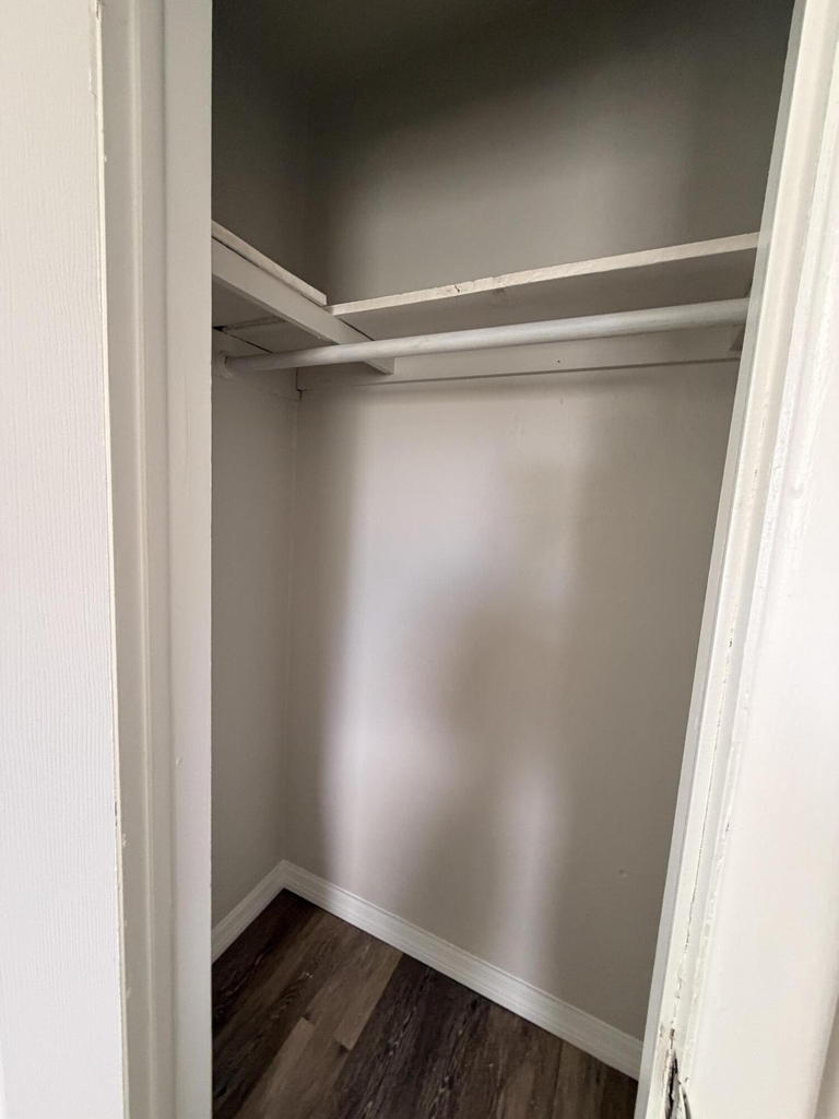 609 20th Street - Photo 13