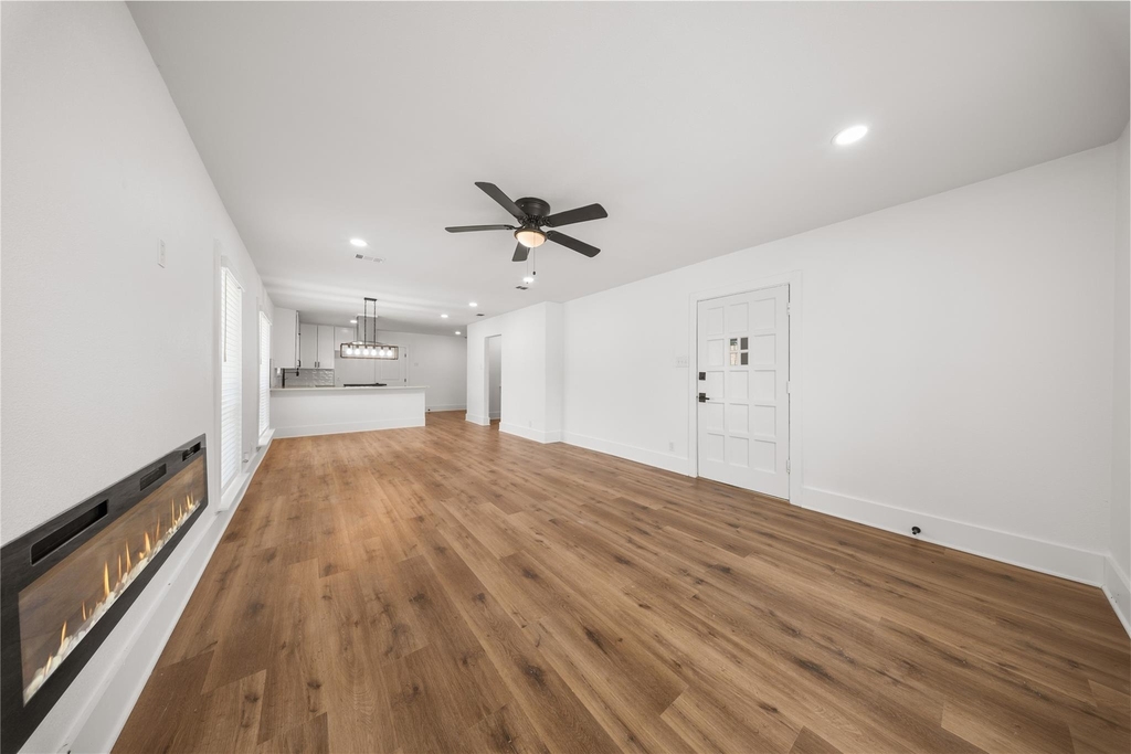 1314 Arborvitae Avenue - Photo 4
