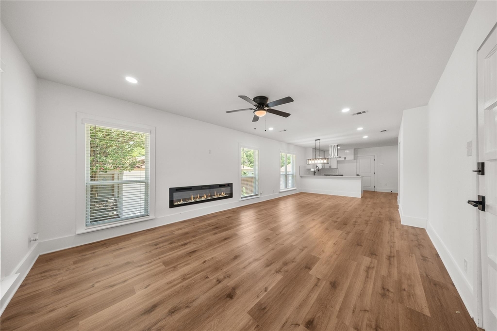 1314 Arborvitae Avenue - Photo 3