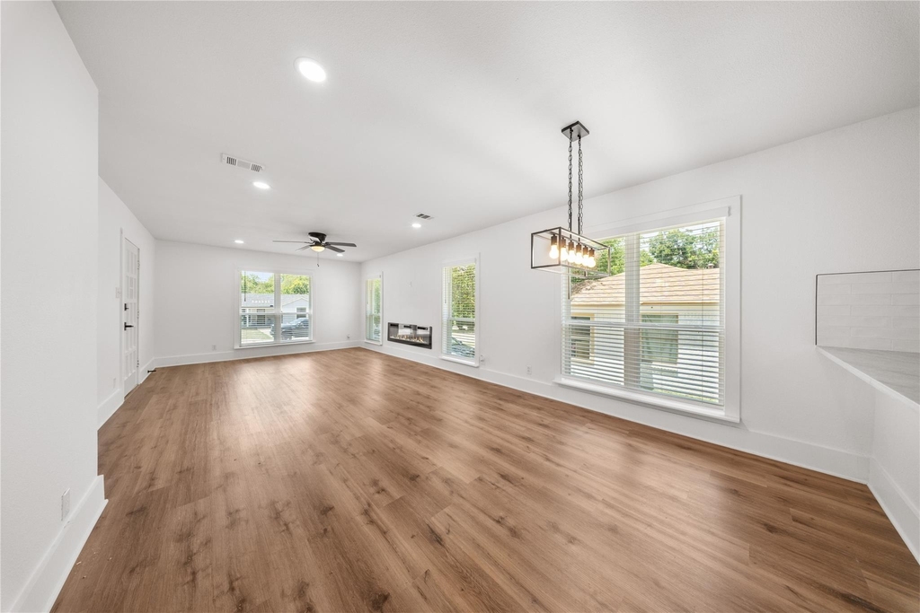 1314 Arborvitae Avenue - Photo 5