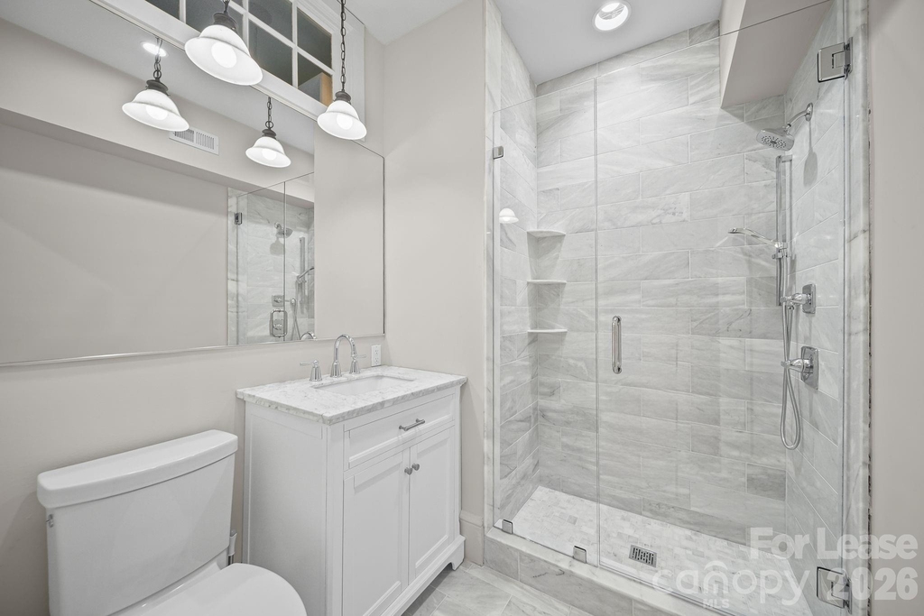 923 Henley Place - Photo 27